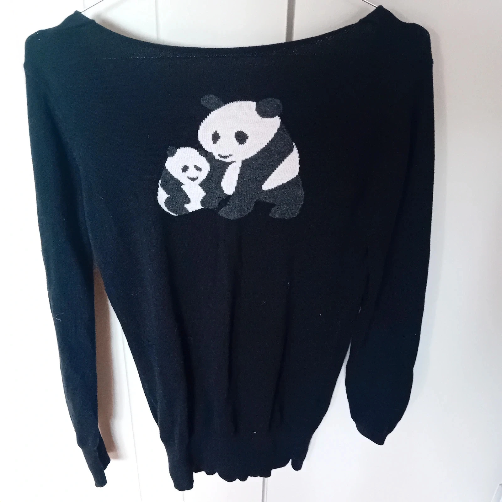 Pull noir motif pandas – photo 2